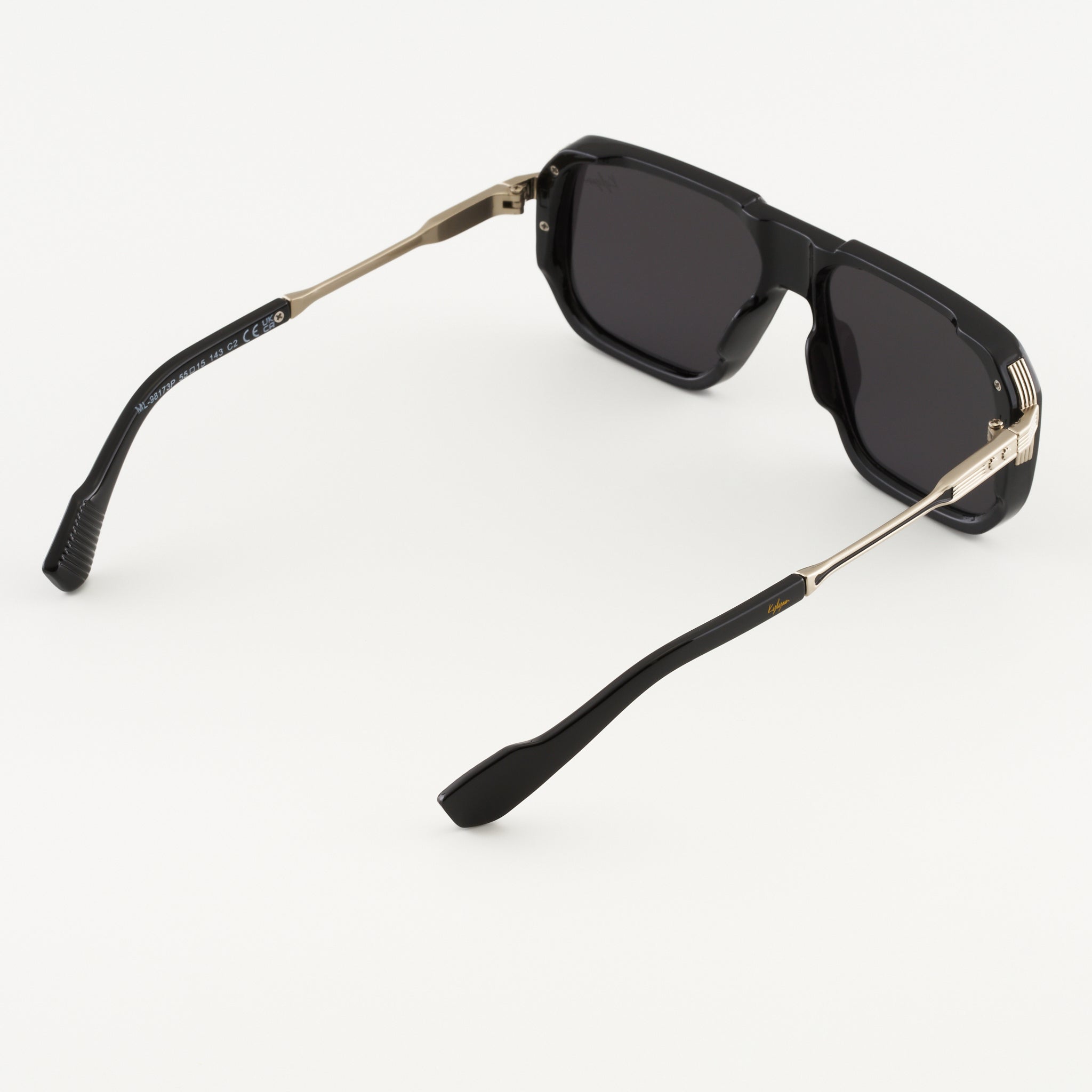 Jonas Black Слънчеви очила