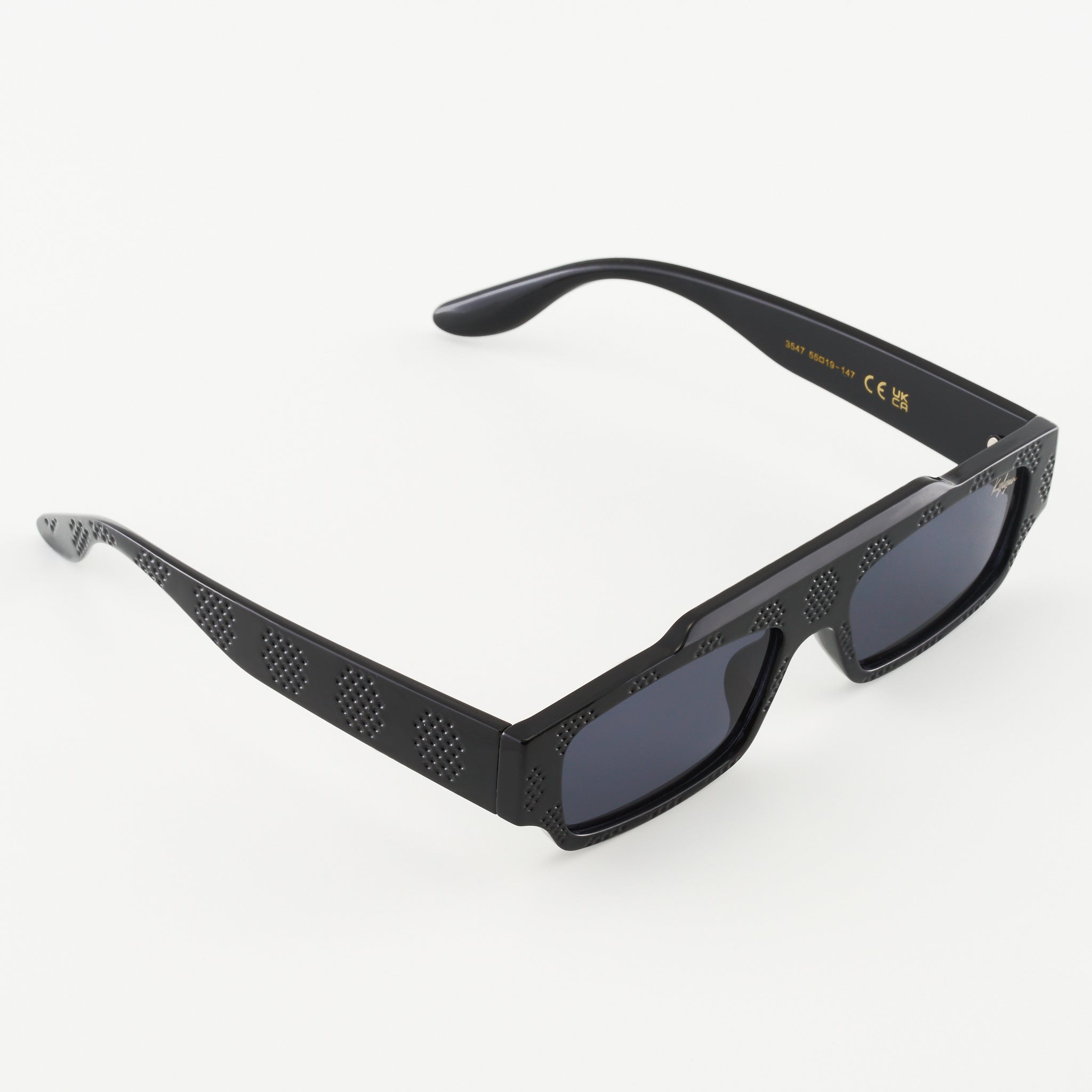 Szare okulary przeciwsłoneczne